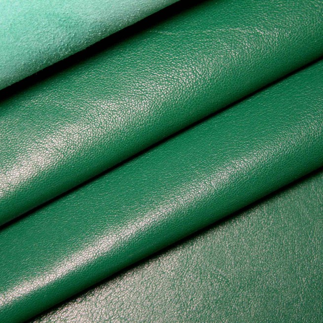 Кожа шевро VIVA зеленый изумруд блеск 0,8 Италия фото