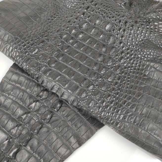 Крокодил кайман черный 46 см фото